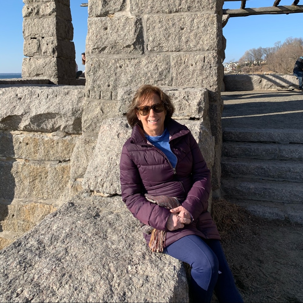 Meet your Posher, Sharon